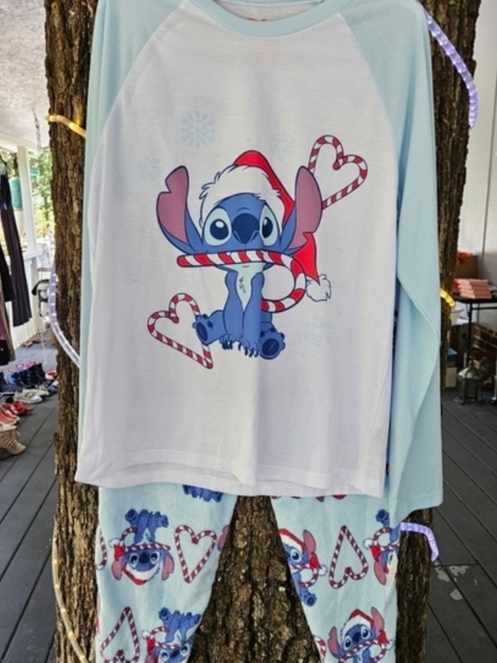 Disney Mens Large Light Blue & White Stitch Holiday Pajama Set Christmas
